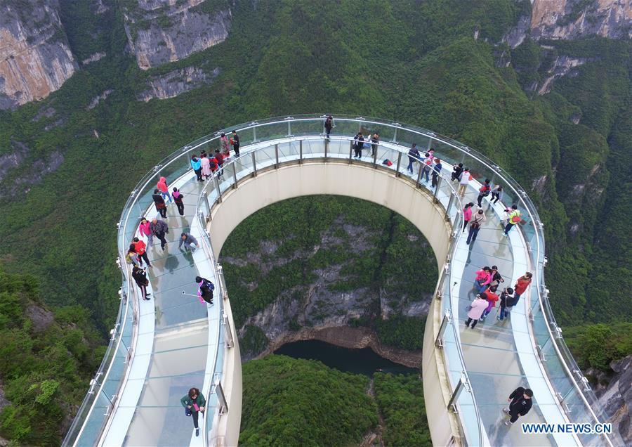 CHINA-CHONGQING-SKYWALK (CN)