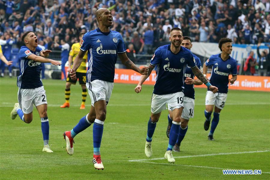 (SP)GERMANY-GELSENKIRCHEN-BUNDESLIGA-SCHALKE 04 VS DORTMUND