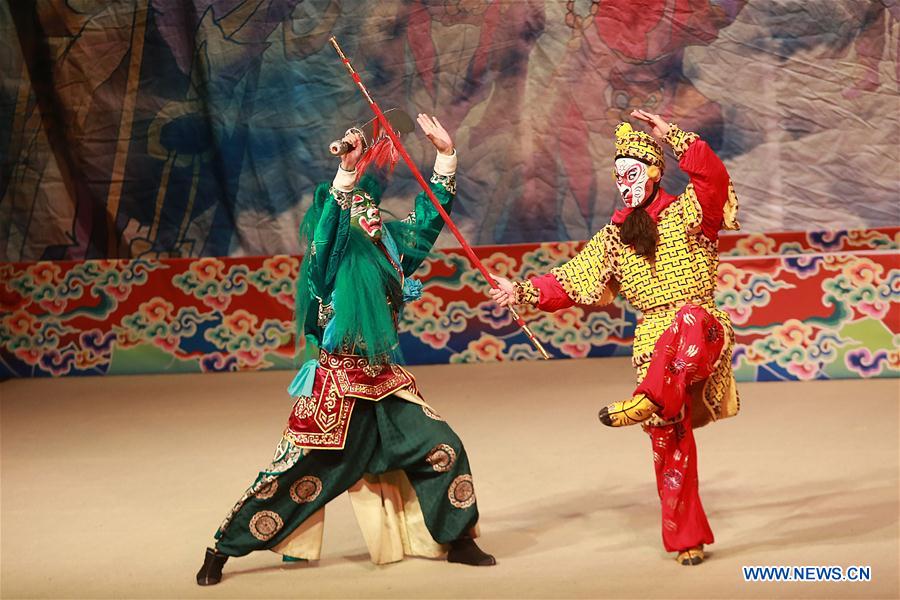 PHILIPPINES-PASAY CITY-PEKING OPERA-MONKEY KING