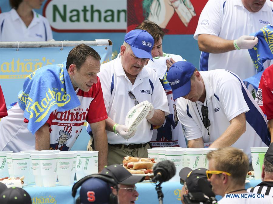 U.S.-NEW YORK-HOT DOG EATING CONTEST