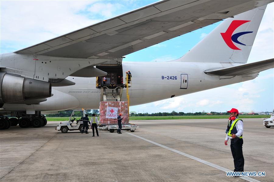 LAOS-VIENTIANE-CHINA-EMERGENCY RELIEF-HANDOVER