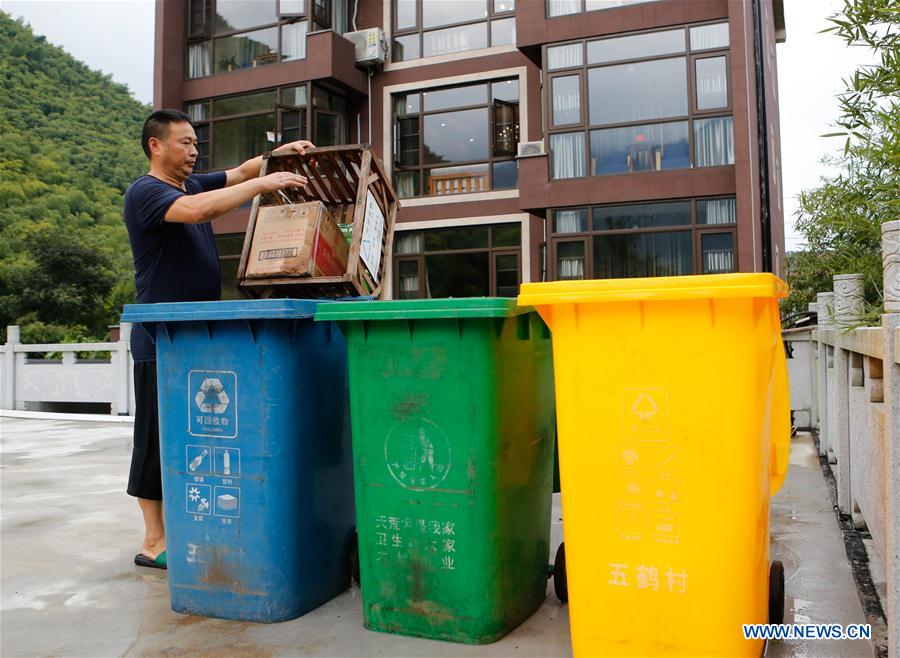 CHINA-ZHEJIANG-ANJI-GARBAGE SORTING (CN)