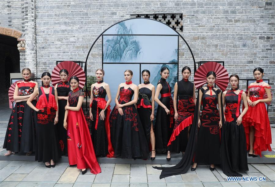 CHINA-SICHUAN-ANCIENT TOWN-CHEONGSAM SHOW (CN)