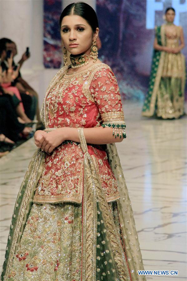 PAKISTAN-KARACHI-FASHION WEEK