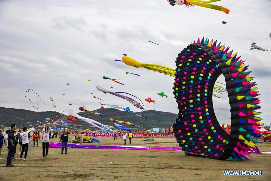 #CHINA-ZHEJIANG-ZHOUSHAN-KITE FLYING (CN)