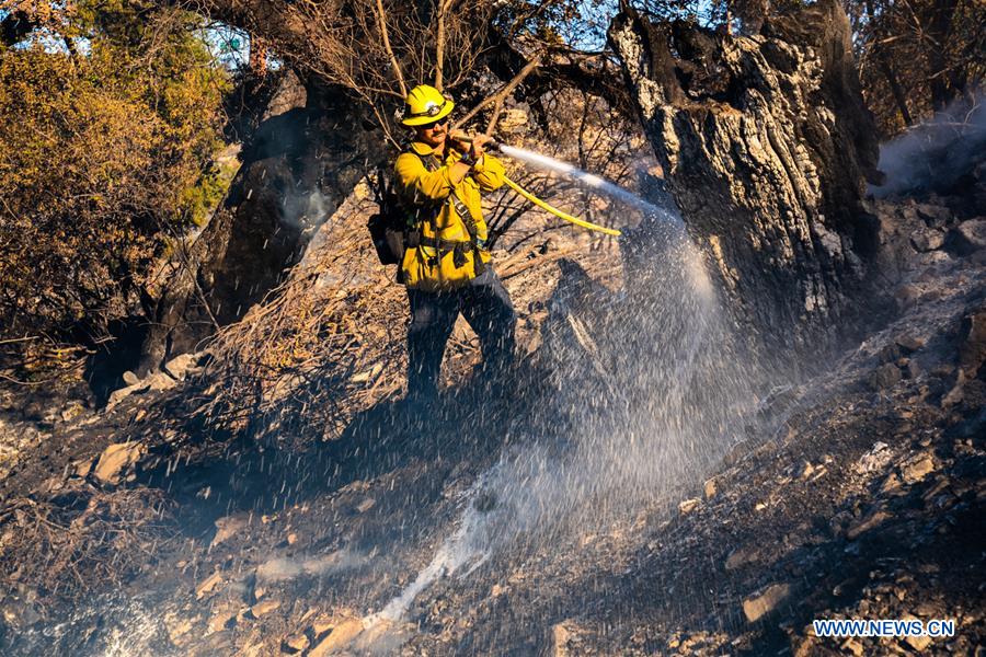 U.S.-SIMI VALLEY-WILDFIRE