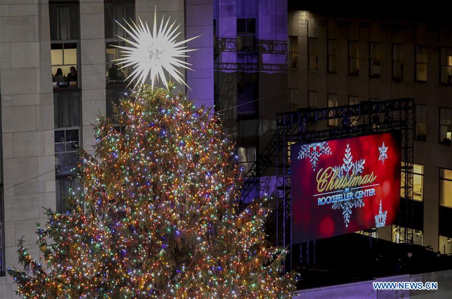 U.S.-NEW YORK-ROCKEFELLER CENTER-CHRISTMAS TREE