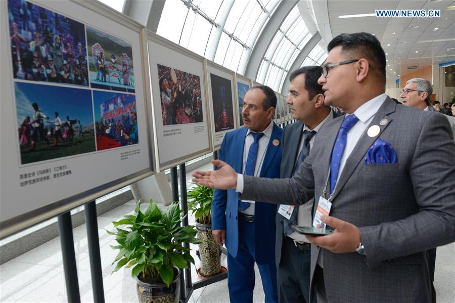 CHINA-XINJIANG-URUMQI-FOREIGN POLITICAL PARTIES-VISIT (CN)