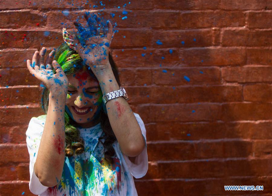 NEPAL-KATHMANDU-HOLI FESTIVAL 