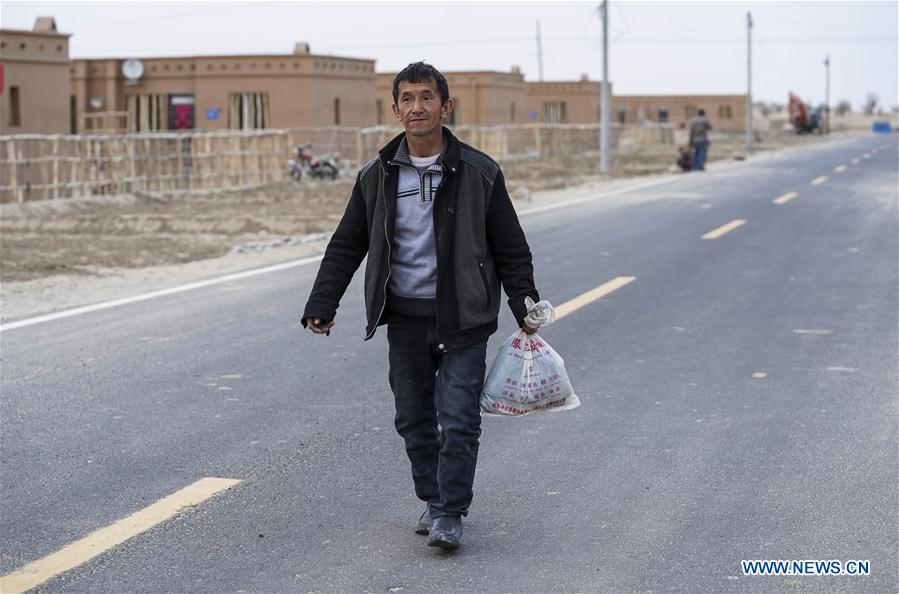 Xinhua Headlines: Farewell to the desert: fighting poverty the Chinese way