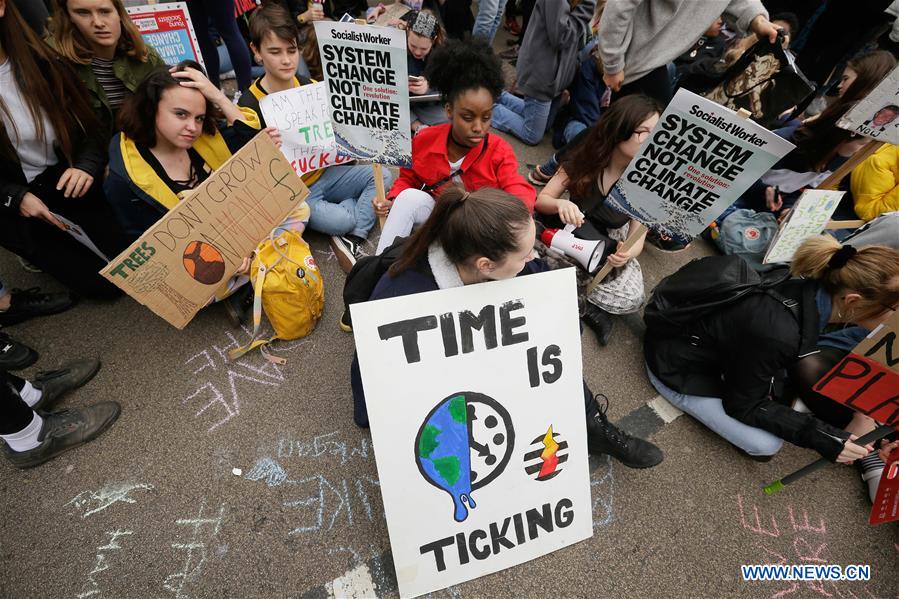 BRITAIN-LONDON-CLIMATE-PROTEST