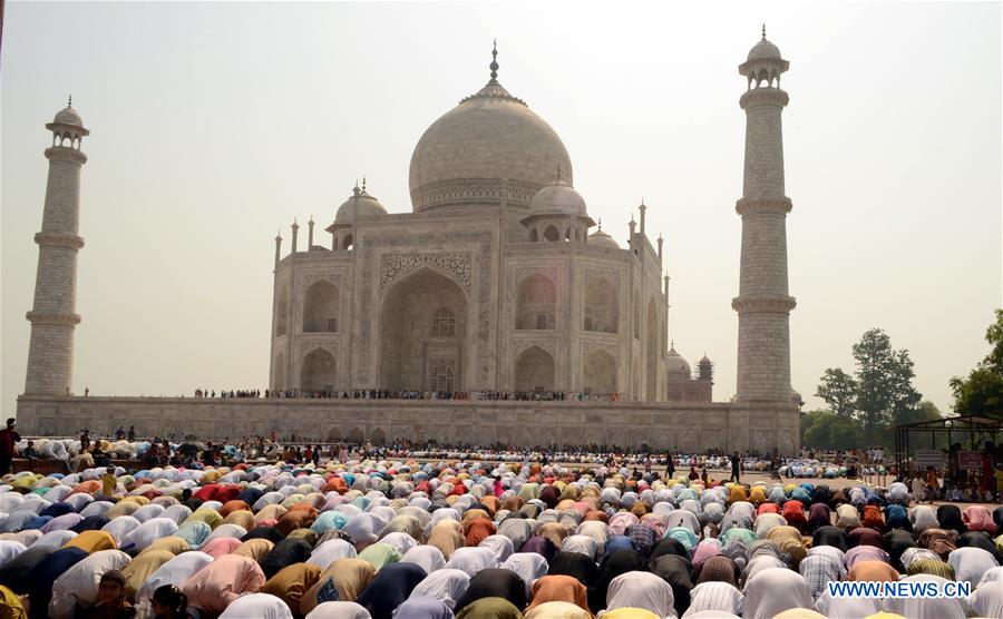 INDIA-EID-AL-FITR-PRAYERS