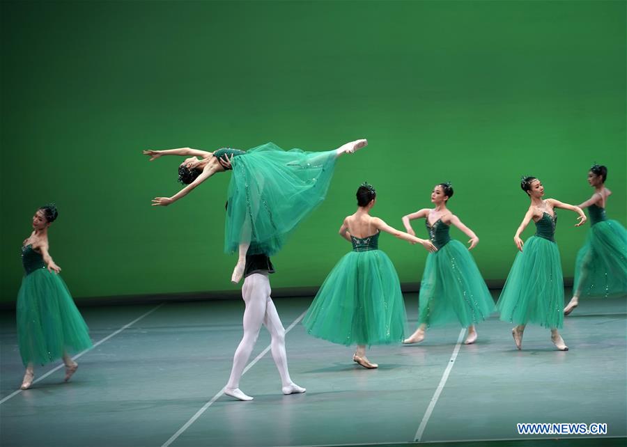 CHINA-BEIJING-BALLET-JEWELS (CN)