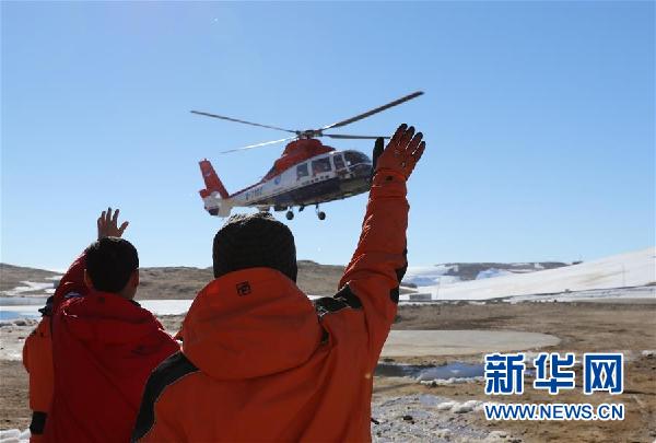 （圖文互動）（2）“雪龍”號搭載南極科考隊(duì)抵達(dá)中山站