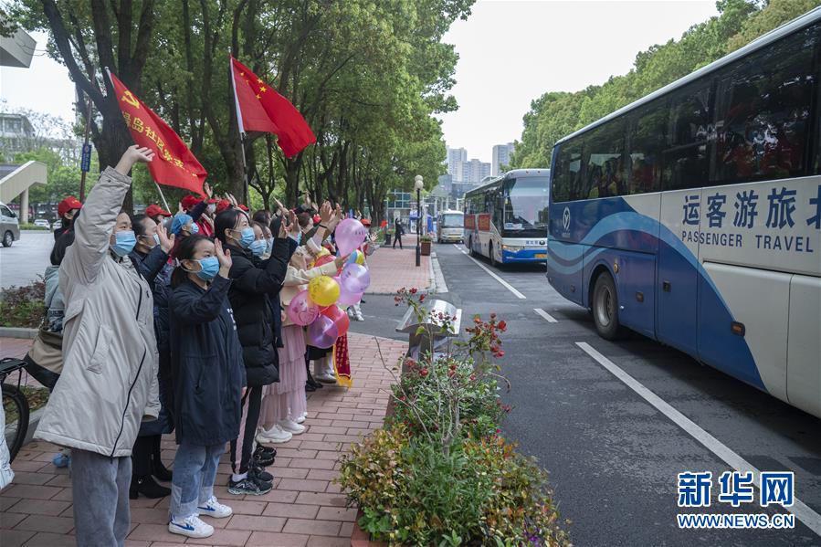 （新華全媒頭條·圖文互動(dòng)）（5）上下同心，守望相助——中國(guó)抗疫眾志成城的生動(dòng)實(shí)踐