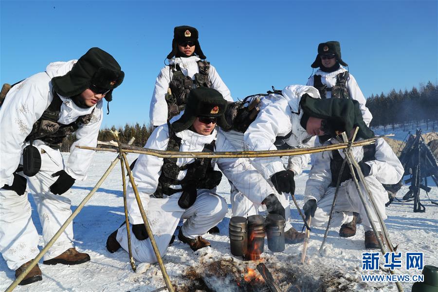 （在習(xí)近平強(qiáng)軍思想指引下·我們在戰(zhàn)位報告·圖文互動）（1）向戰(zhàn)而行的“科研利劍”——軍事科學(xué)院系統(tǒng)工程研究院科研創(chuàng)新記事