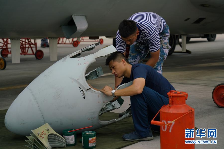 （在習近平強軍思想指引下·我們在戰(zhàn)位報告·圖文互動）（5）偵天探海 狩獵?？?mdash;—南部戰(zhàn)區(qū)海軍航空兵某師加速轉(zhuǎn)型提升新質(zhì)戰(zhàn)斗力記事