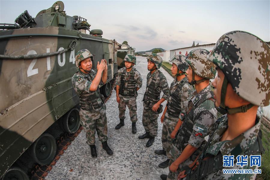 （圖文互動）（2）新時(shí)代的“勝戰(zhàn)先鋒”——第72集團(tuán)軍某旅兩棲裝甲技師譚斌生死沖鋒盡顯勝戰(zhàn)本色