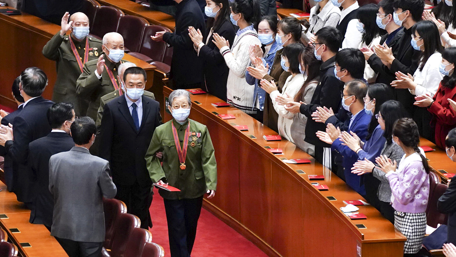 大會前，志愿軍老同志入場