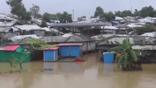 天災(zāi)！暴雨傾盆 孟加拉國難民村30萬人被困