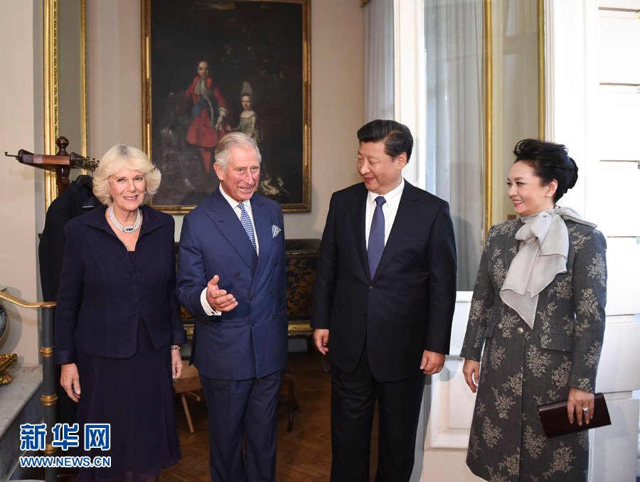 10月20日，國家主席習(xí)近平和夫人彭麗媛在倫敦會見英國查爾斯王儲夫婦。 新華社記者 謝環(huán)馳 攝